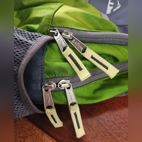 L.L. Bean Explorer Backpack 25L -GREEN - Picture 10 of 12